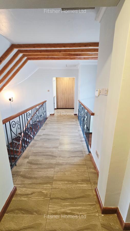 4 Bed House with En Suite in Runda - 13