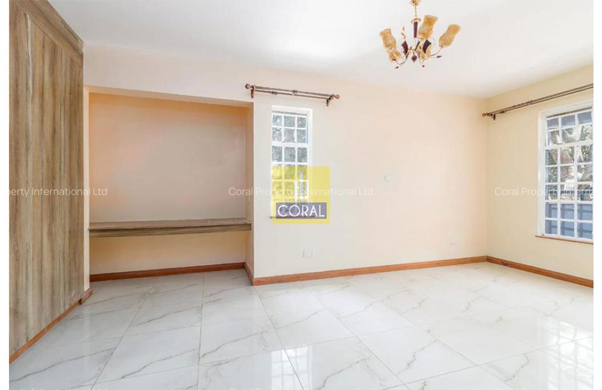 3 Bed Apartment with En Suite in Lavington - 8
