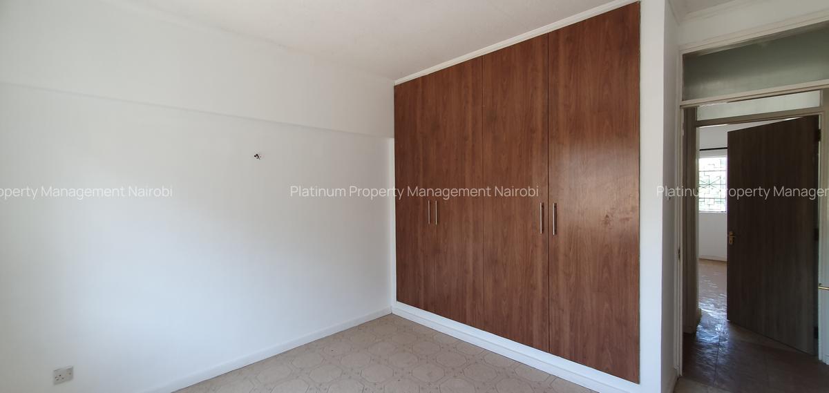 3 Bed Apartment with En Suite at Forest Lane - 8