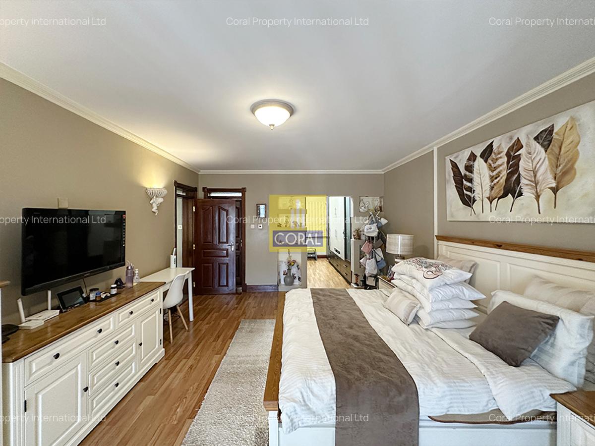 5 Bed Townhouse in Westlands Area - 14