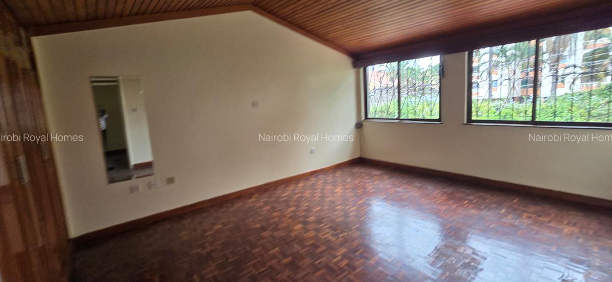 4 Bed Townhouse with En Suite at Ndemi Road - 9