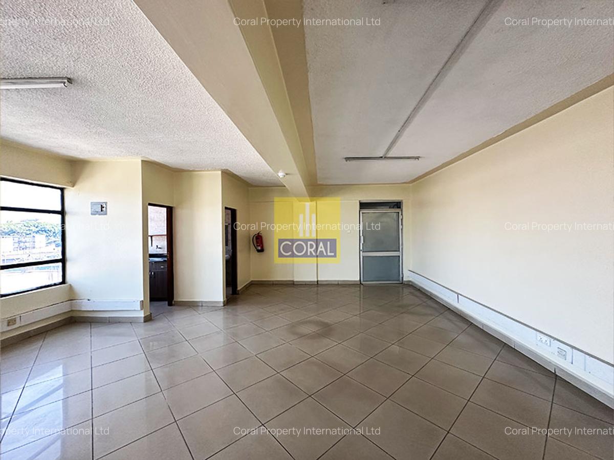 1,000 ft² Office with Backup Generator in Parklands - 10