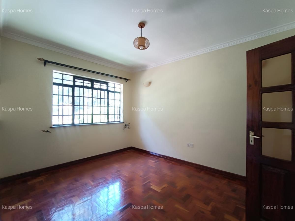 4 Bed House with En Suite in Karen - 3