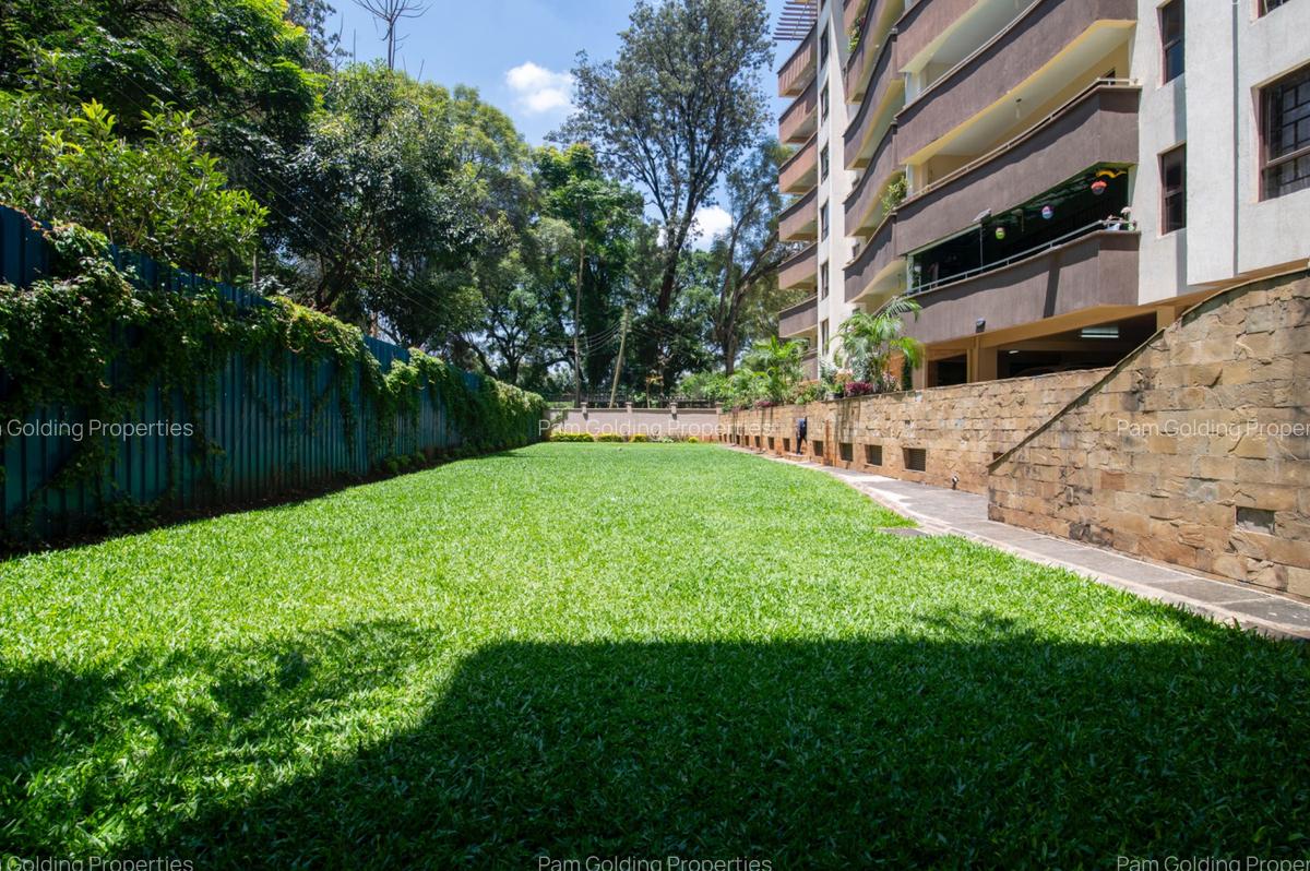 4 Bed Apartment with En Suite in Rhapta Road - 19
