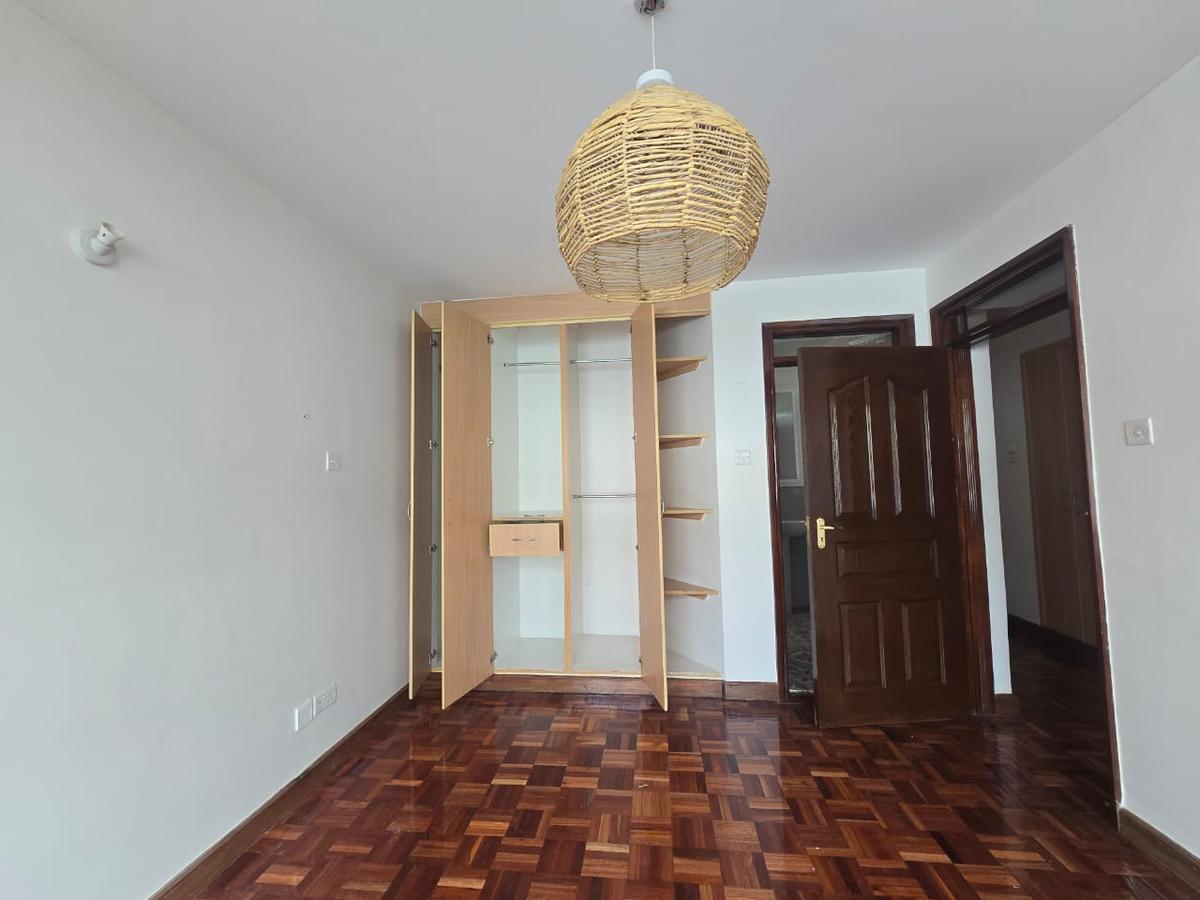 5 Bed Townhouse with En Suite in Lavington - 9