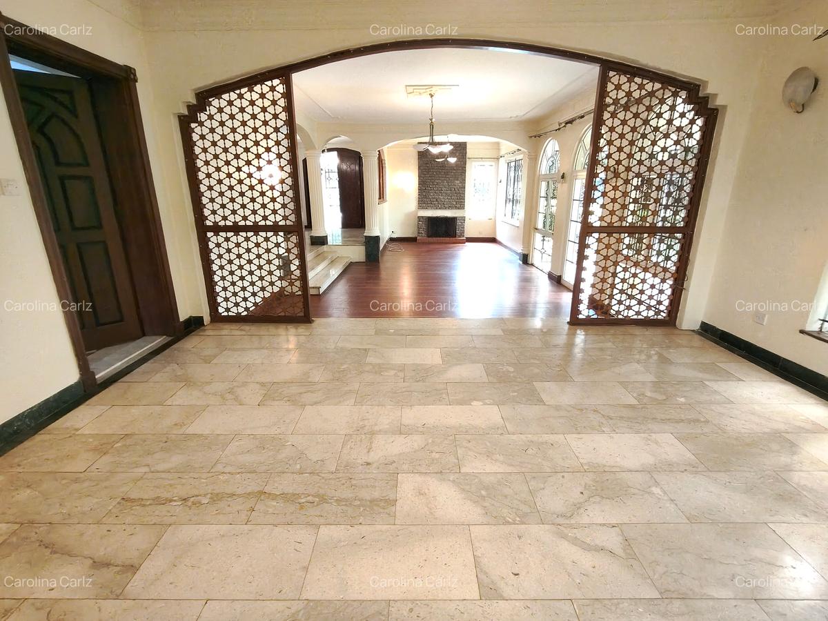 4 Bed House with En Suite at Hill View - 7