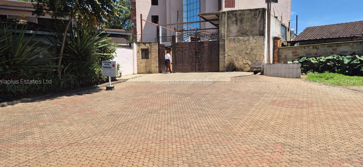 Furnished Commercial Property with Backup Generator in Kericho - 11