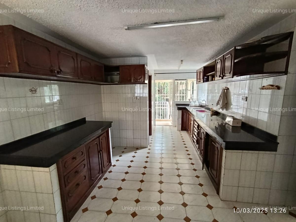 Office with Service Charge Included in Kileleshwa - 4