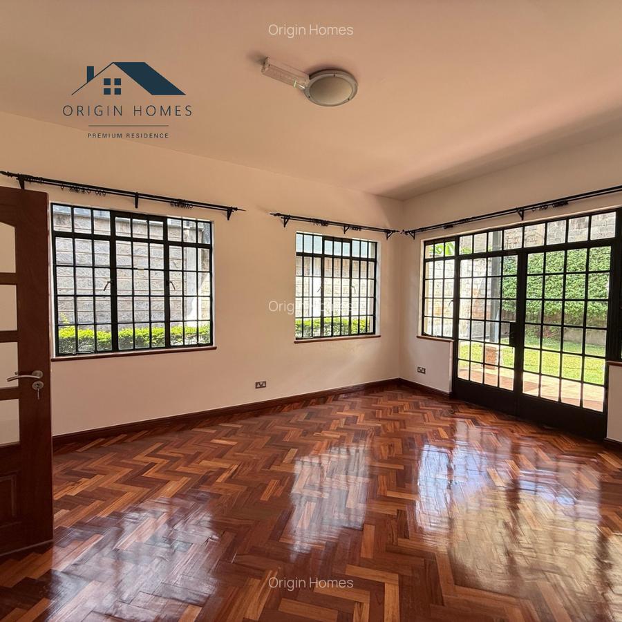 5 Bed Townhouse with En Suite at Lavington - 9