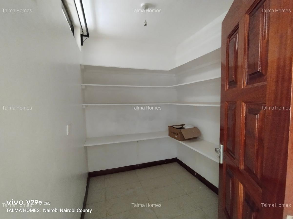 3 Bed Apartment with En Suite at Mpaka Road - 10