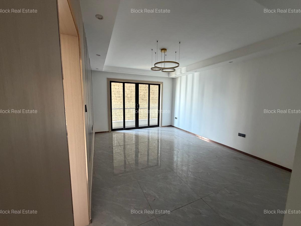 2 Bed Apartment with En Suite in Riverside - 11