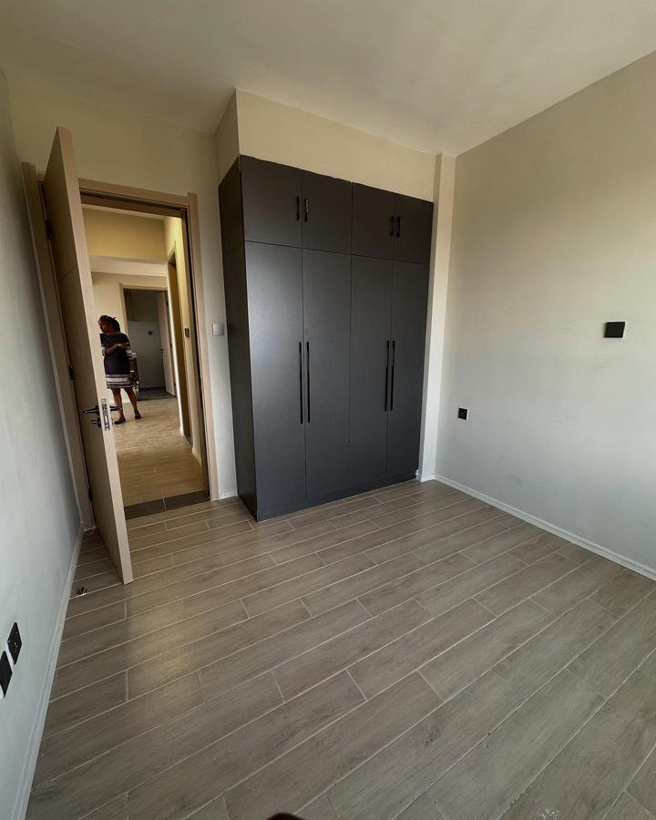 1 Bed Apartment with En Suite in Lavington - 11