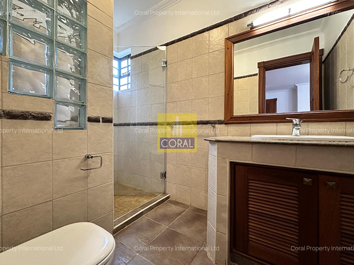 4 Bed Townhouse in Westlands Area - 10