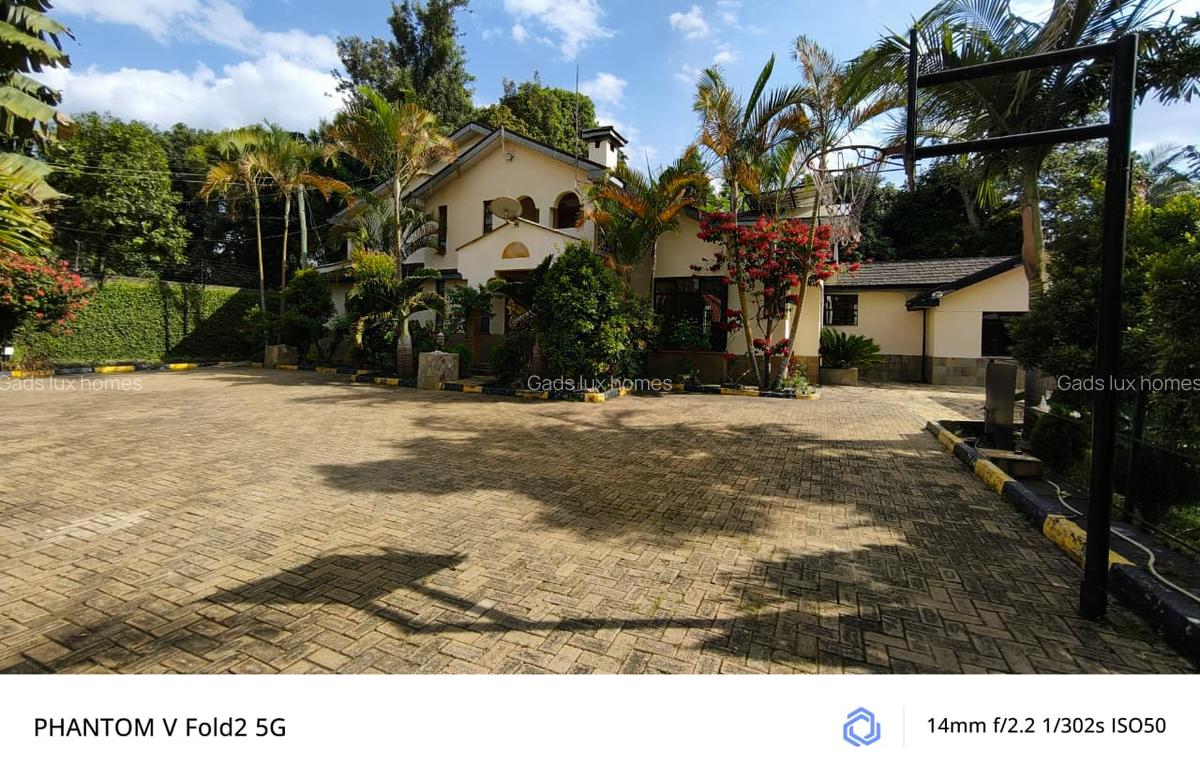 5 Bed Villa with En Suite at Runda - 2