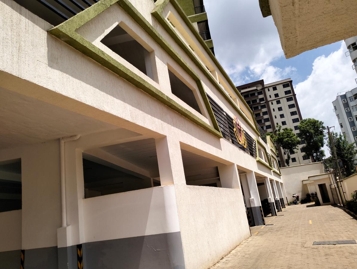 2 Bed Apartment with En Suite in Lavington - 1