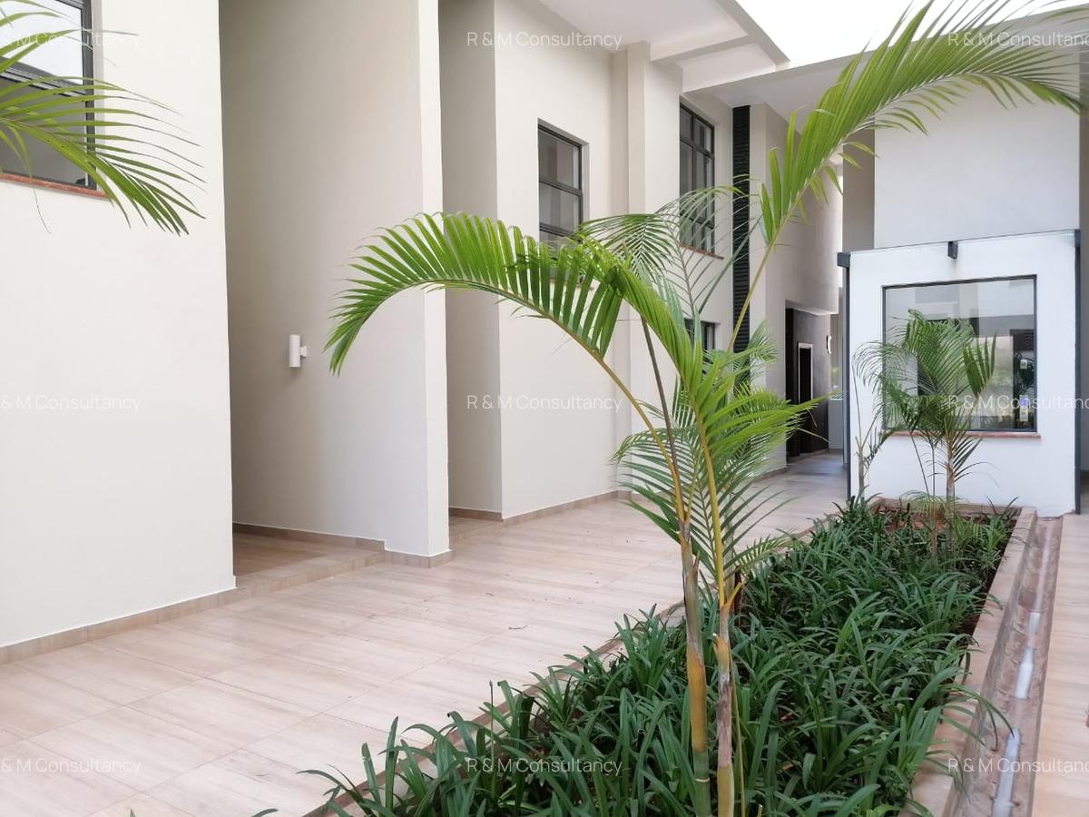 4 Bed Villa with En Suite at Two Rivers Mall - 12
