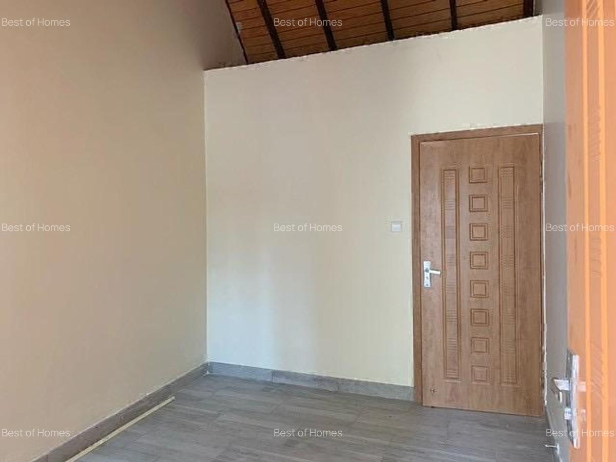 5 Bed Townhouse with En Suite in Lavington - 8