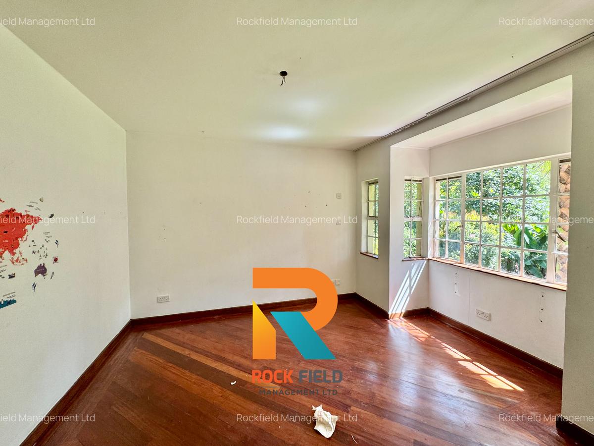 5 Bed Townhouse with En Suite in Rosslyn - 17