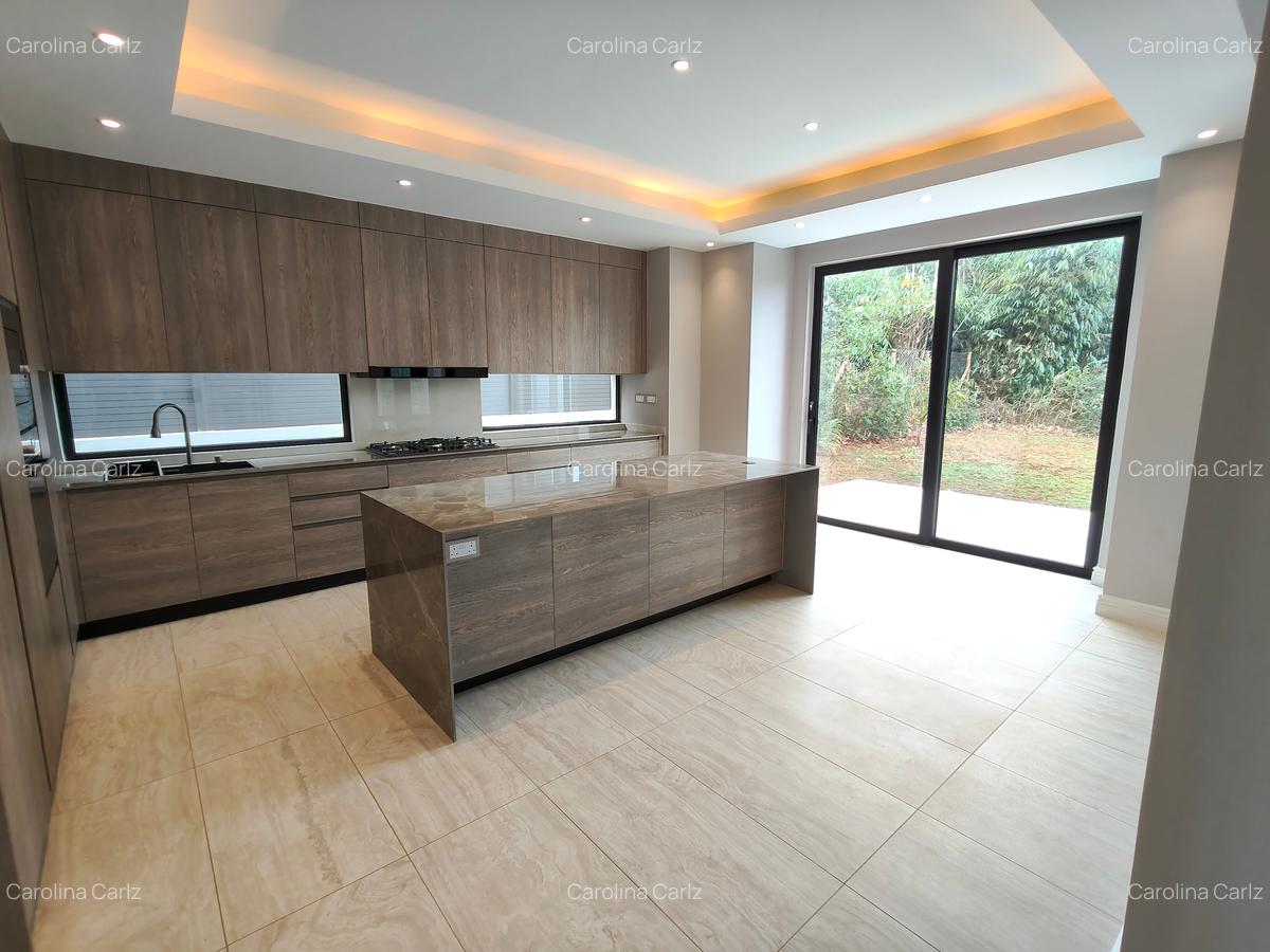 4 Bed Townhouse with En Suite at Runda - 6