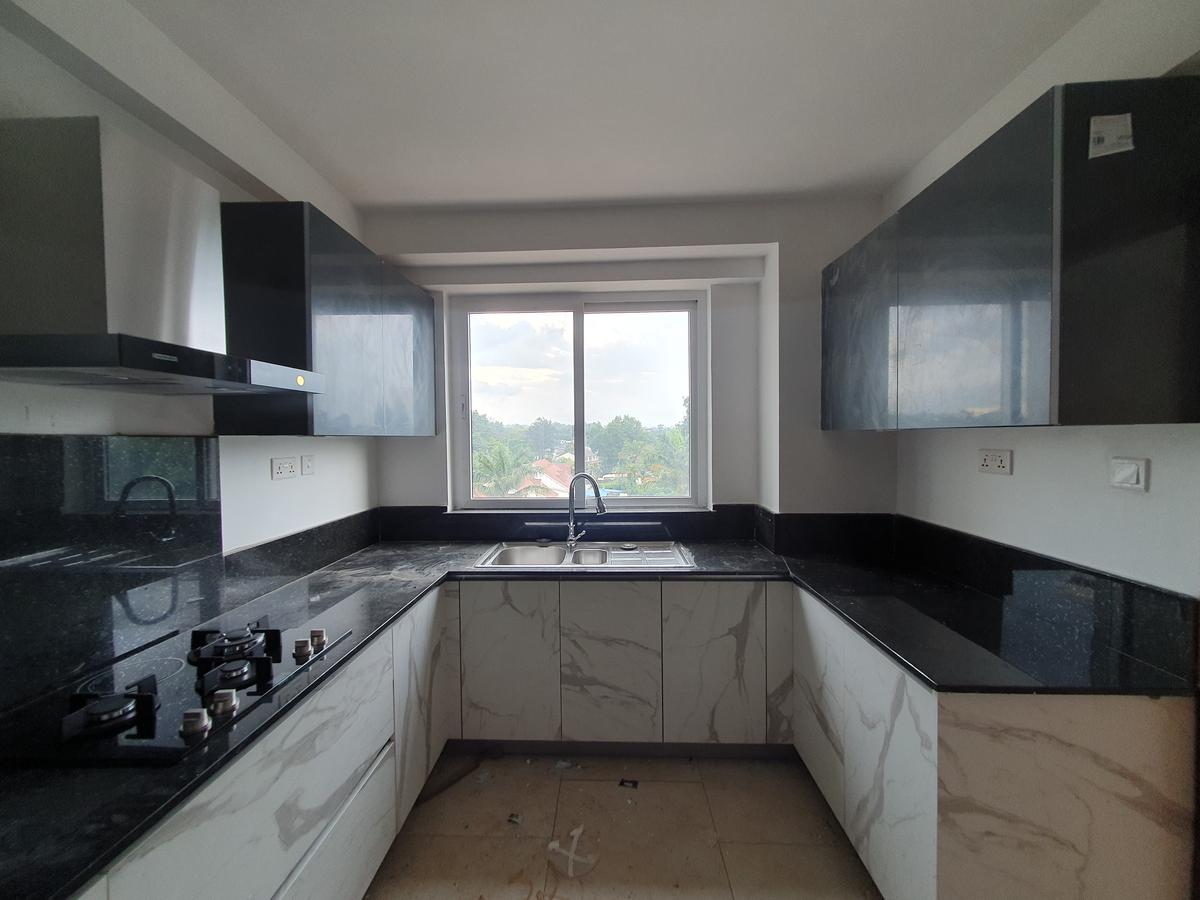 3 Bed Apartment with En Suite in General Mathenge - 9