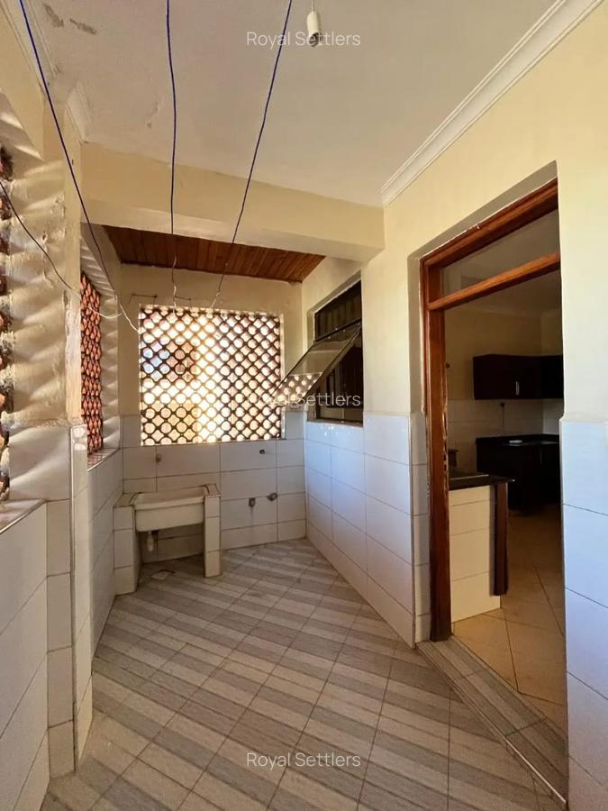 2 Bed Apartment with En Suite at Waiyaki Way - 11