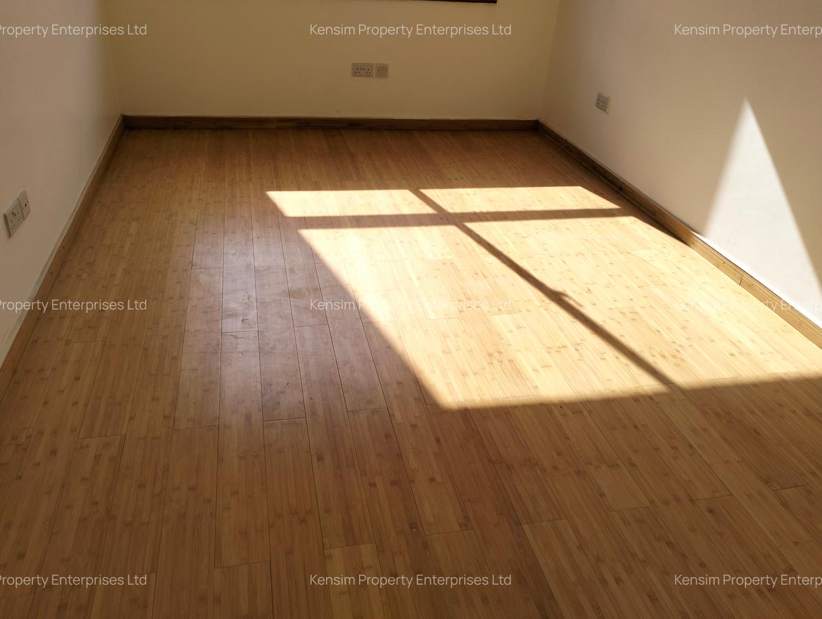4 Bed Townhouse with En Suite in Lavington - 14