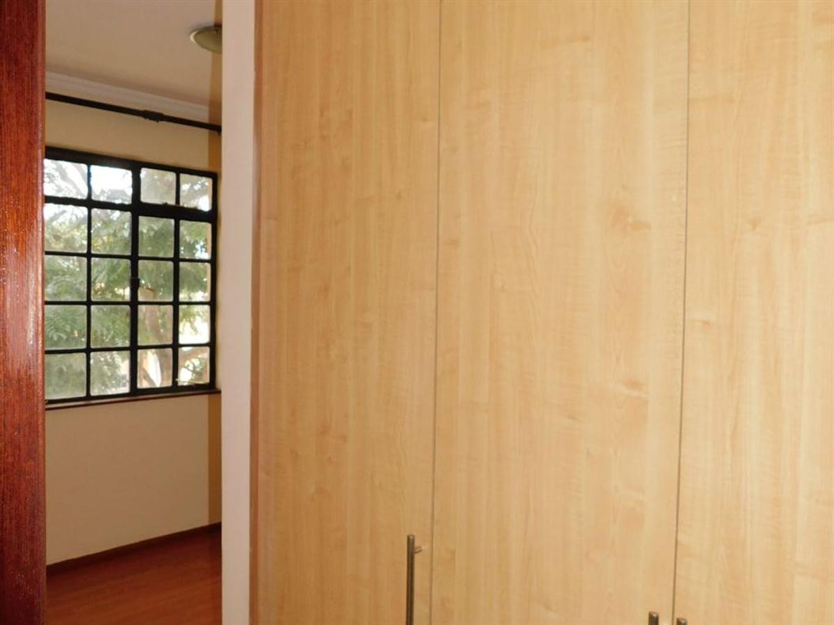 2 Bed Apartment with En Suite at Fourways Junction Estate - 10