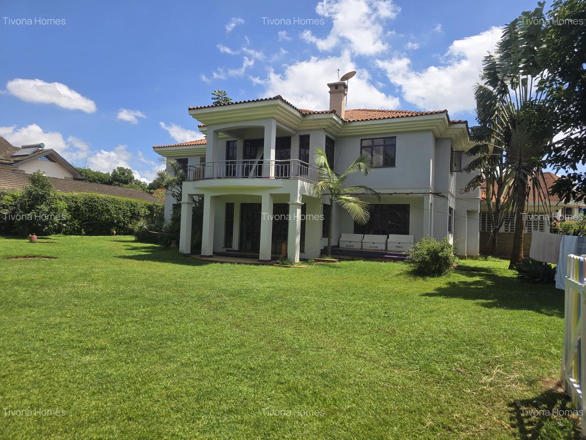 4 Bed House with En Suite in Runda - 1