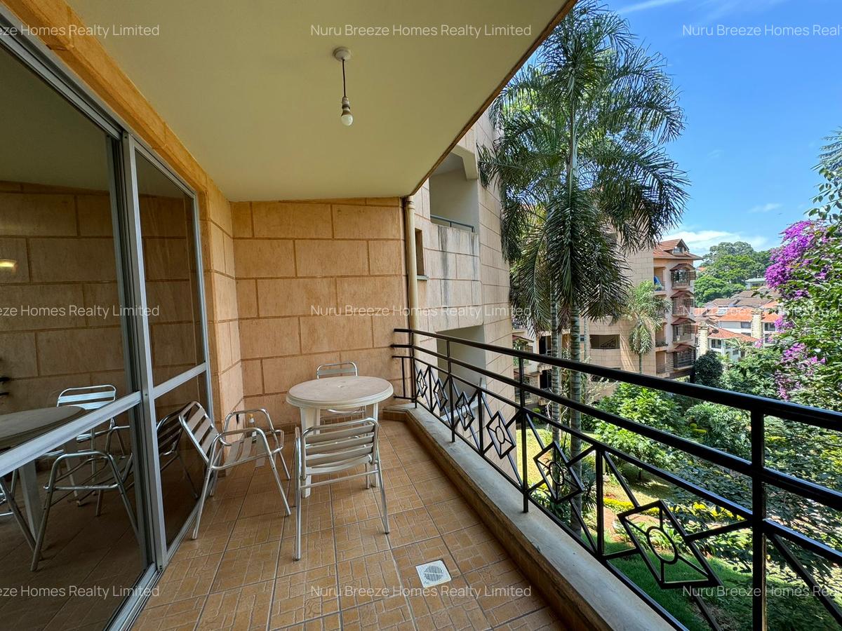 3 Bed Apartment with En Suite in Brookside - 7