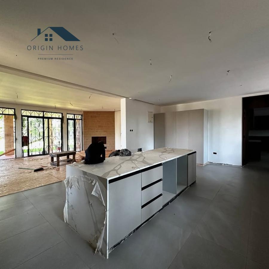 4 Bed House with En Suite at Runda - 5