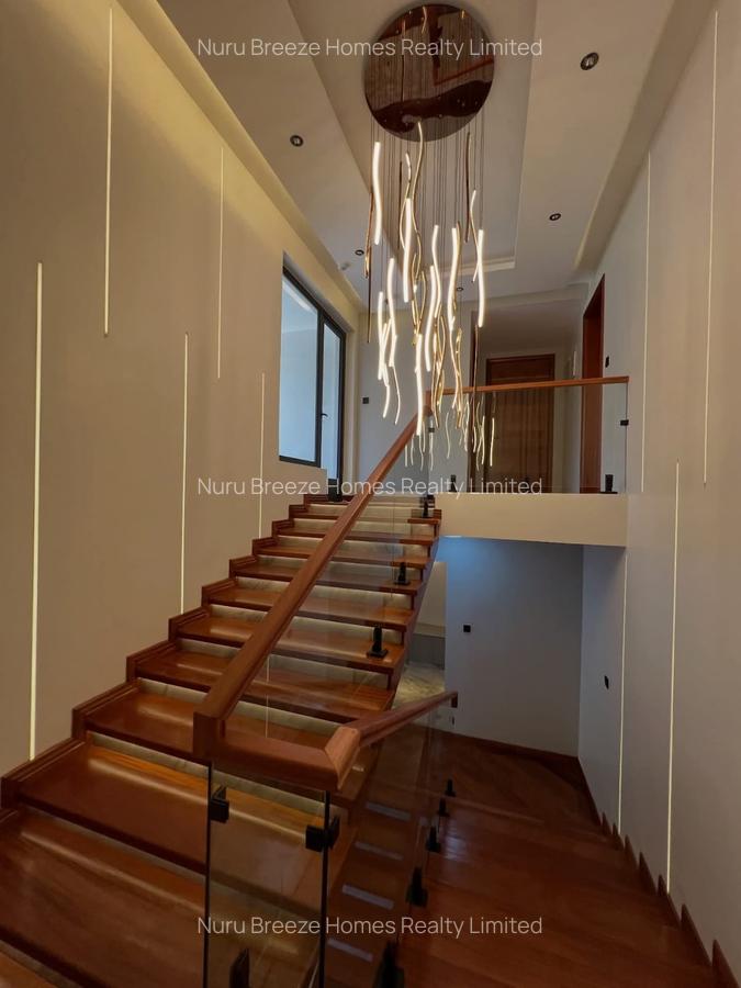 5 Bed House with En Suite in Runda - 6