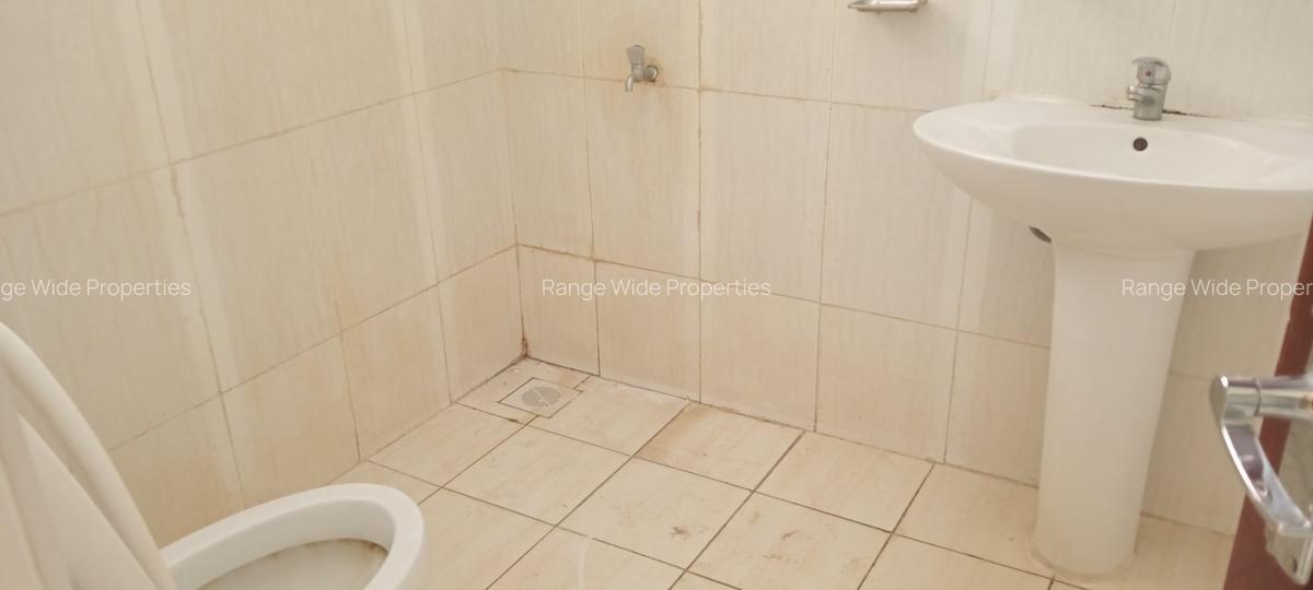 2 Bed Apartment with En Suite in Lavington - 4