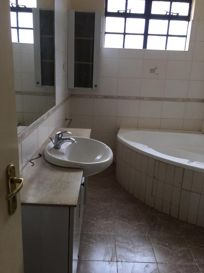 3 Bed Apartment with En Suite in Rhapta Road - 14