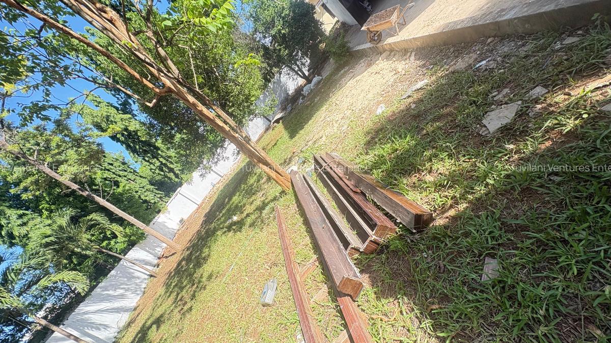 5 Bed Townhouse with En Suite at Nyali Mombasa - 3
