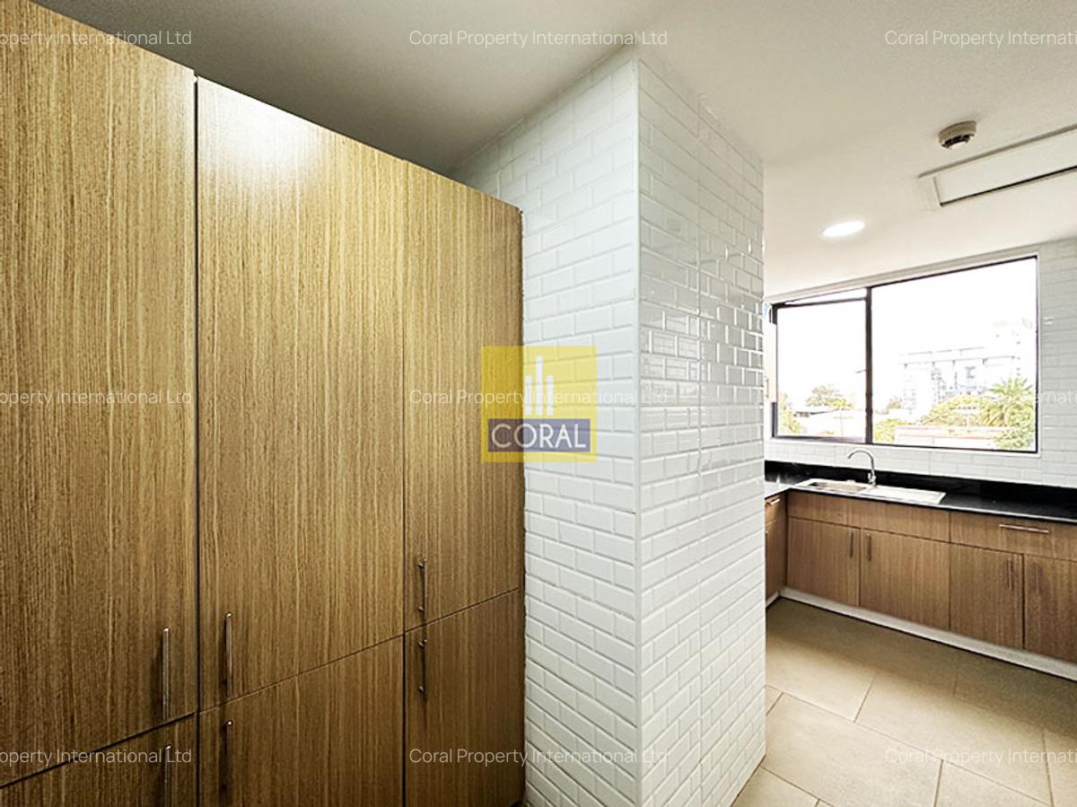 Office in Parklands - 10