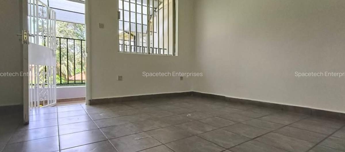 5 Bed House with En Suite in Nyari - 17