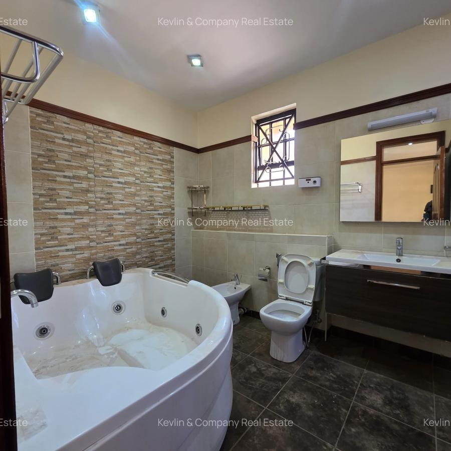 5 Bed Townhouse with En Suite in Kileleshwa - 16
