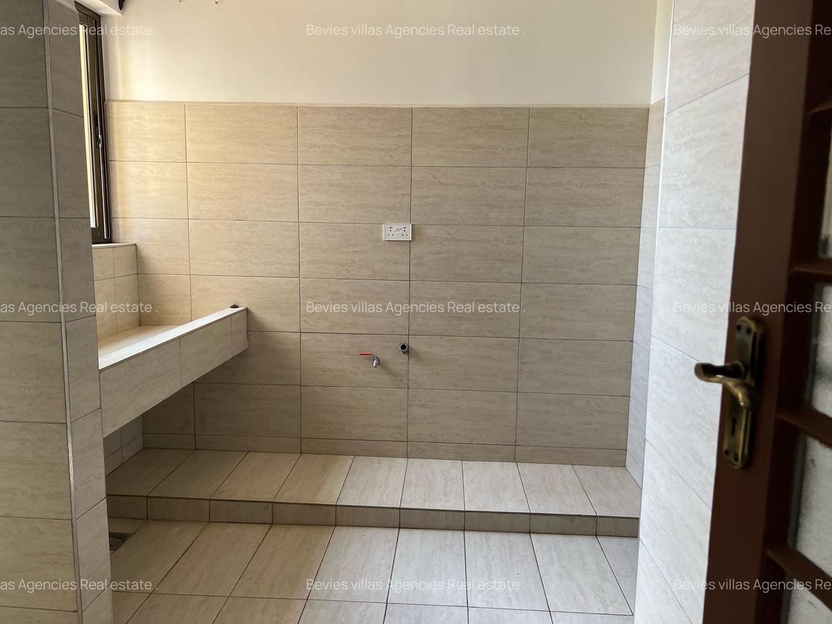 3 Bed Apartment with En Suite at Parklands - 3