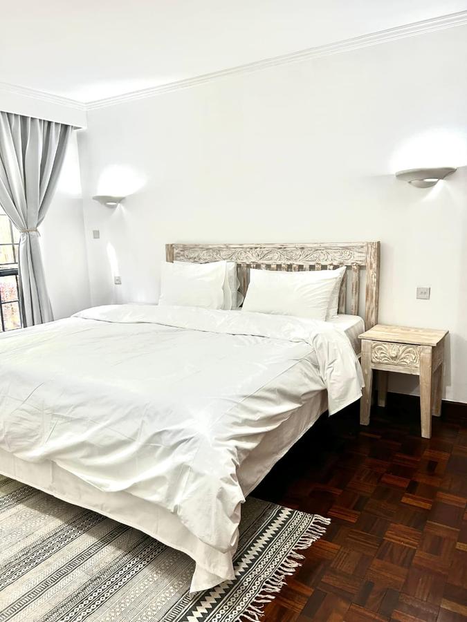 Furnished 4 Bed Apartment with En Suite in Riverside - 3