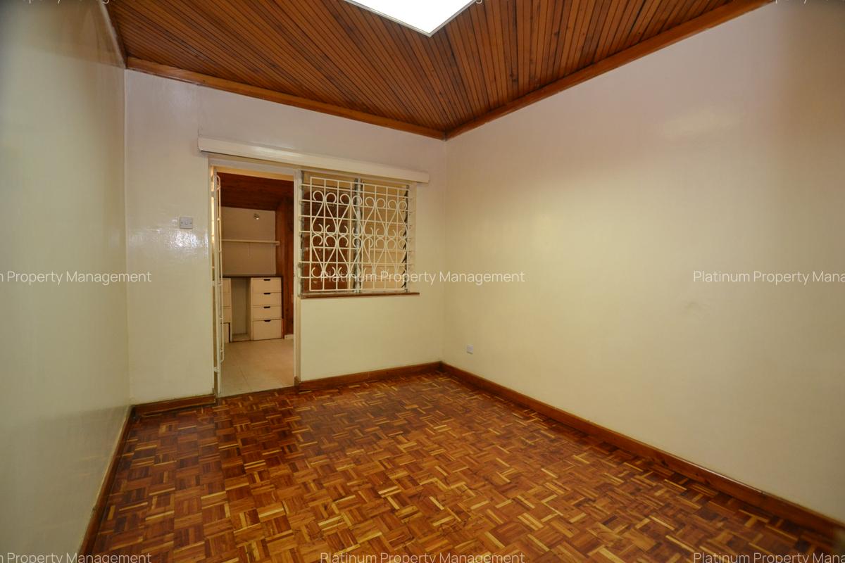 3 Bed Townhouse with En Suite in Parklands - 15