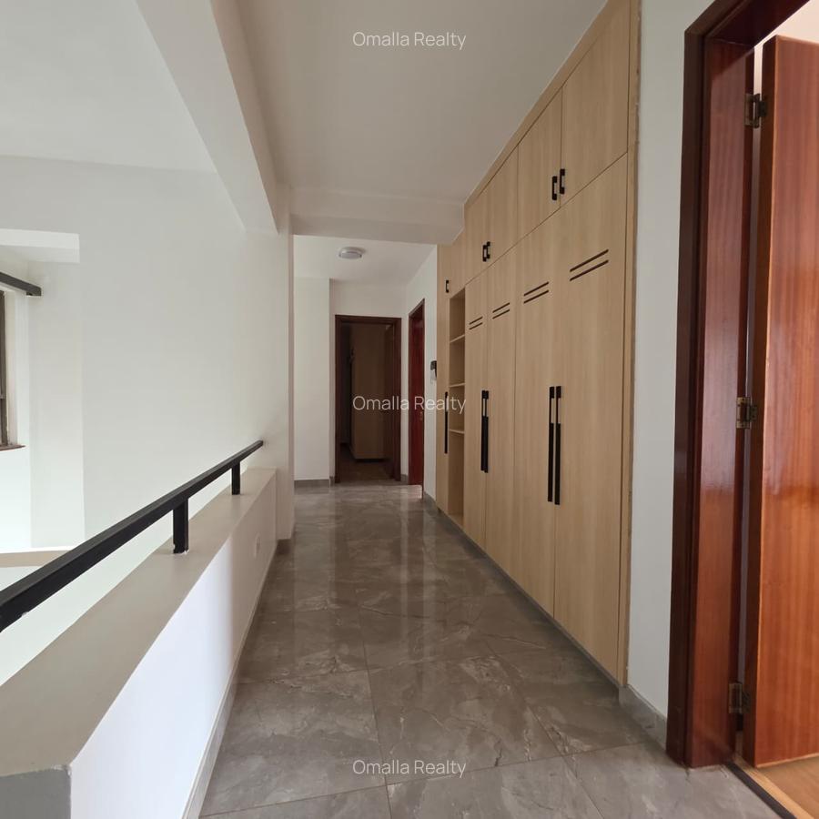 4 Bed Townhouse with En Suite in Westlands Area - 16