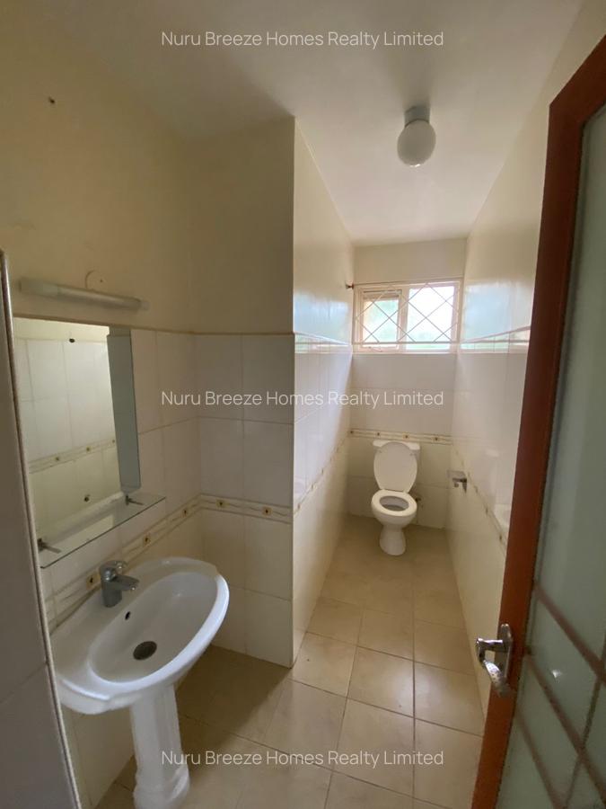 4 Bed Townhouse with En Suite in Runda - 16