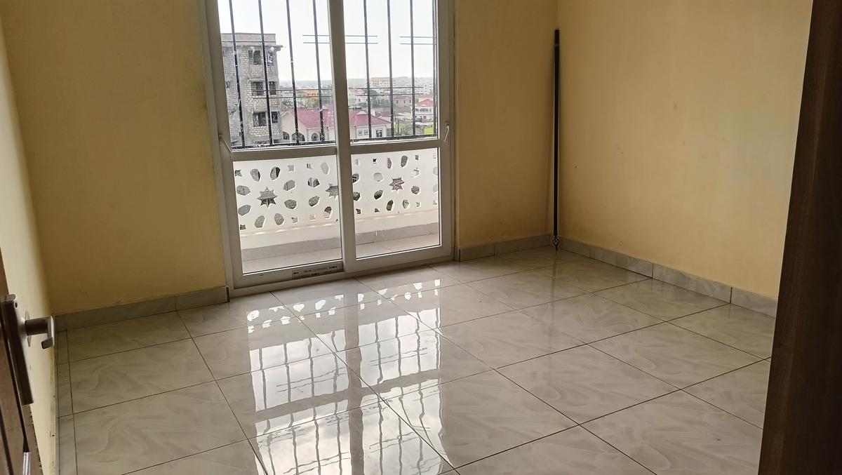 Serviced 1 Bed Apartment with En Suite at Utange - 9