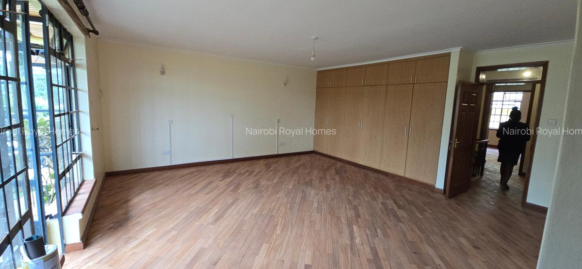 4 Bed Townhouse with En Suite at Convent Drive - 17