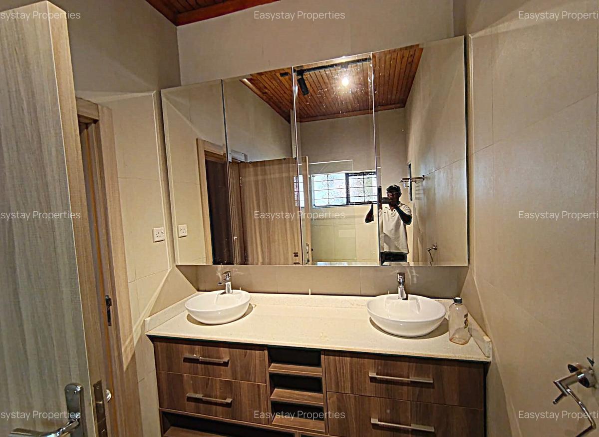5 Bed House with En Suite in Thigiri - 8
