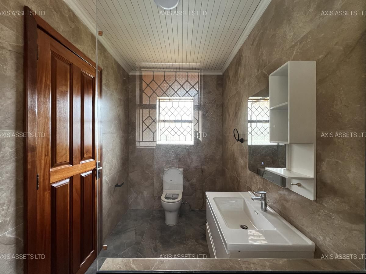 5 Bed Villa with En Suite at Runda Grove - 11