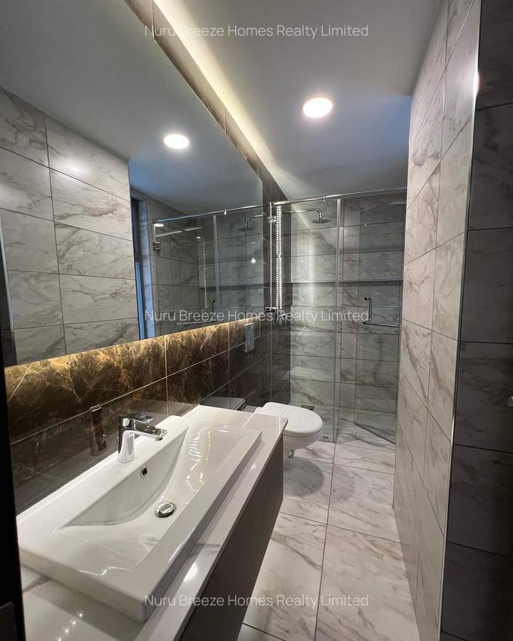 3 Bed Apartment with En Suite in Brookside - 9