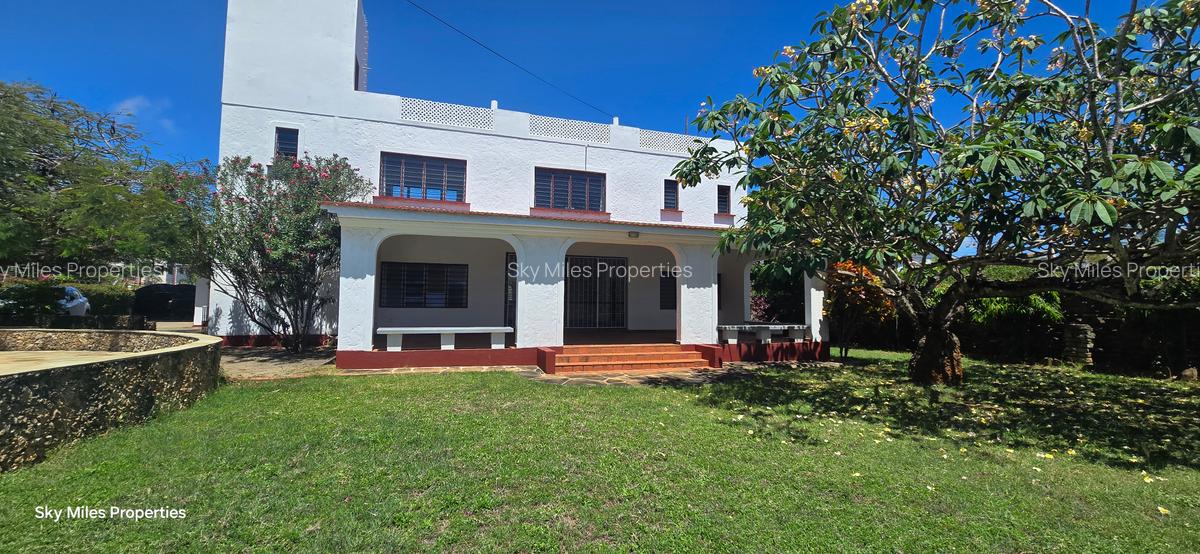 4 Bed House with Swimming Pool at Go-Kart Mombasa - 18
