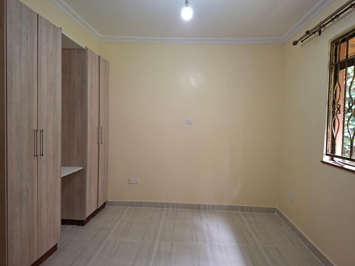 2 Bed House with En Suite at Off Mimosa Rd - 17