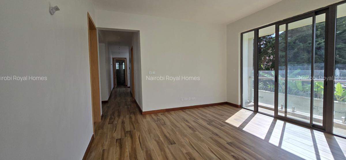 5 Bed Townhouse with En Suite at Lavington Green - 20